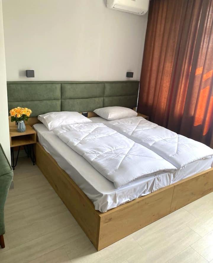 Апарт-Отель Nine Rooms Jereván Kültér fotó